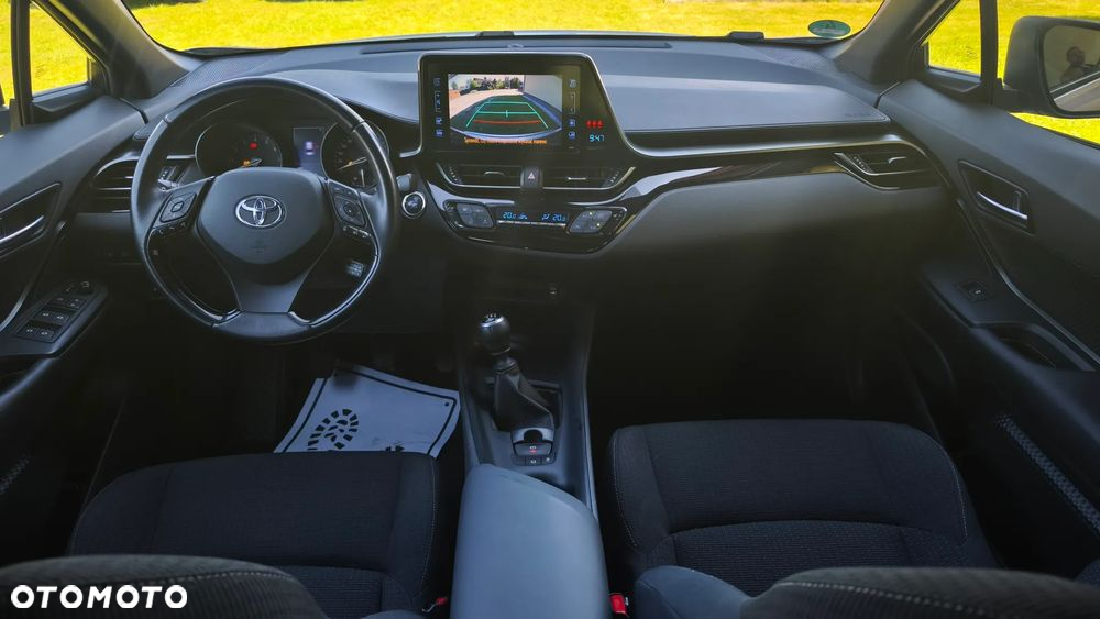 Toyota C-HR 1.2 T Dynamic - 22