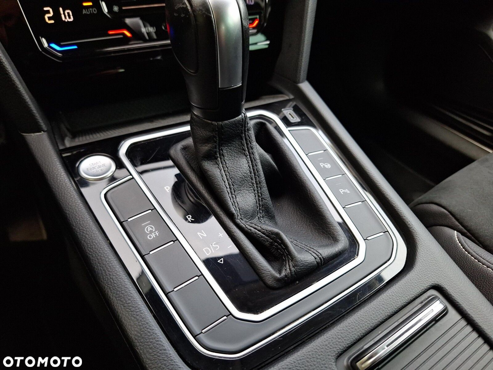 Volkswagen Passat 2.0 TDI 4Mot Elegance DSG - 19