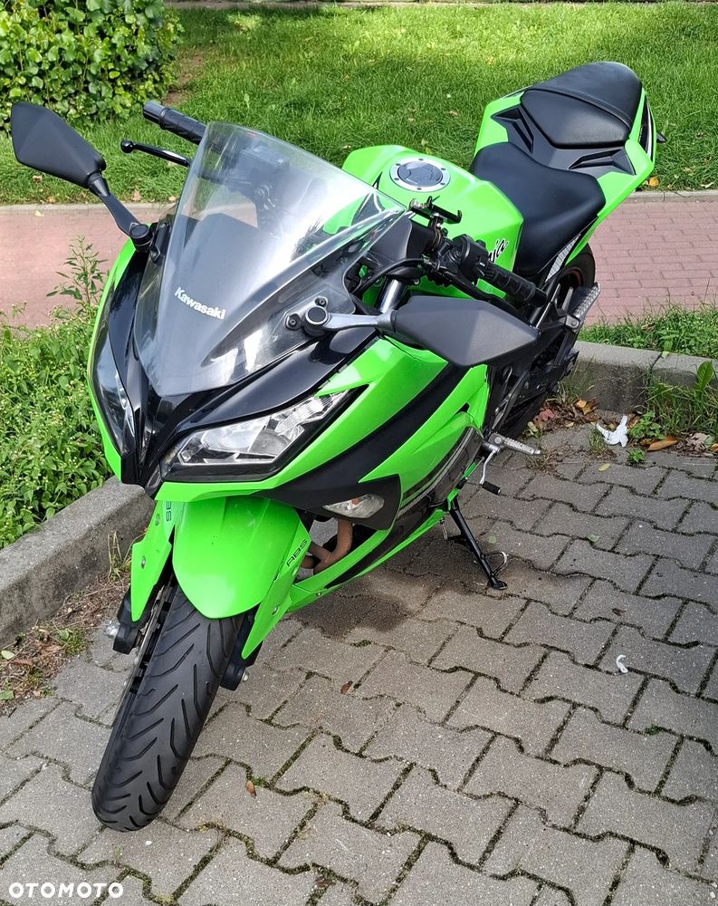 Kawasaki Ninja 300 ABS - 3