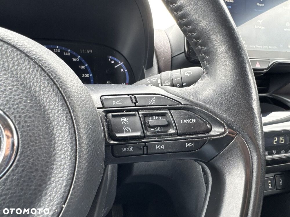 Toyota Yaris Cross - 18