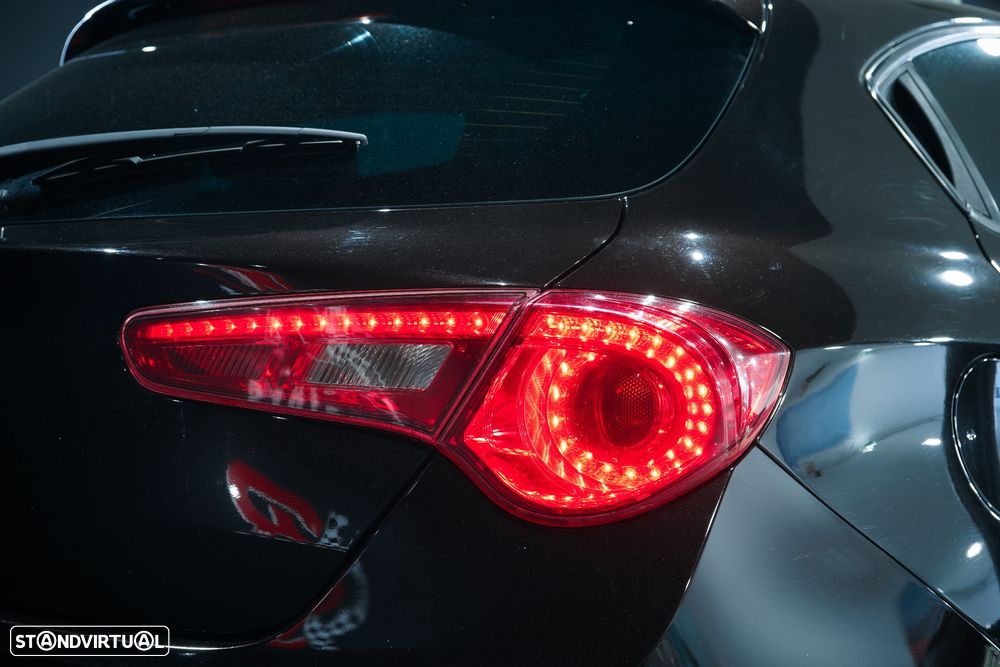 Alfa Romeo Giulietta 1.6 JTDM 16V Turismo - 8