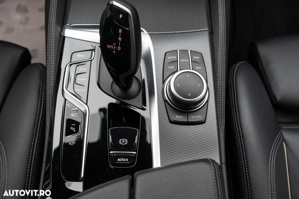 BMW Seria 5 545e xDrive Aut. - 31