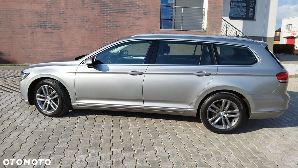 Volkswagen Passat 2.0 TDI SCR DSG Highline - 23