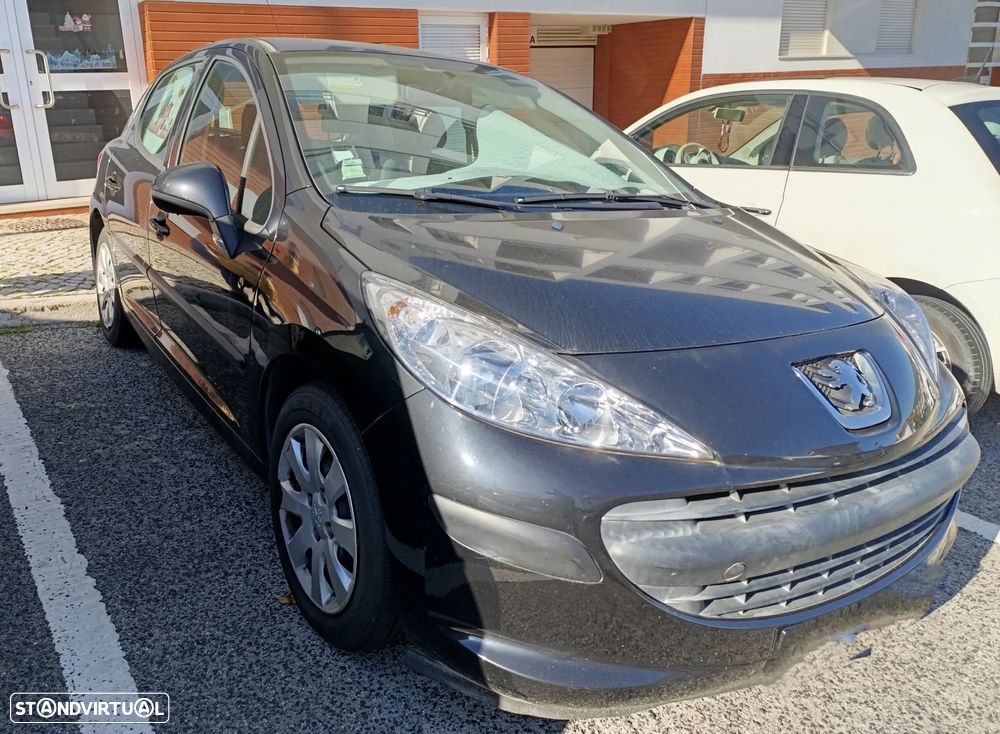 Peugeot 207 1.4 HDi Urban - 1