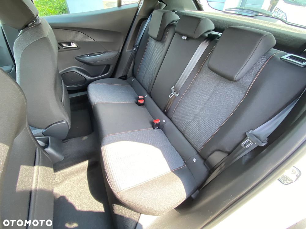 Peugeot 2008 PureTech mHEV Edition e-DCS6 - 11