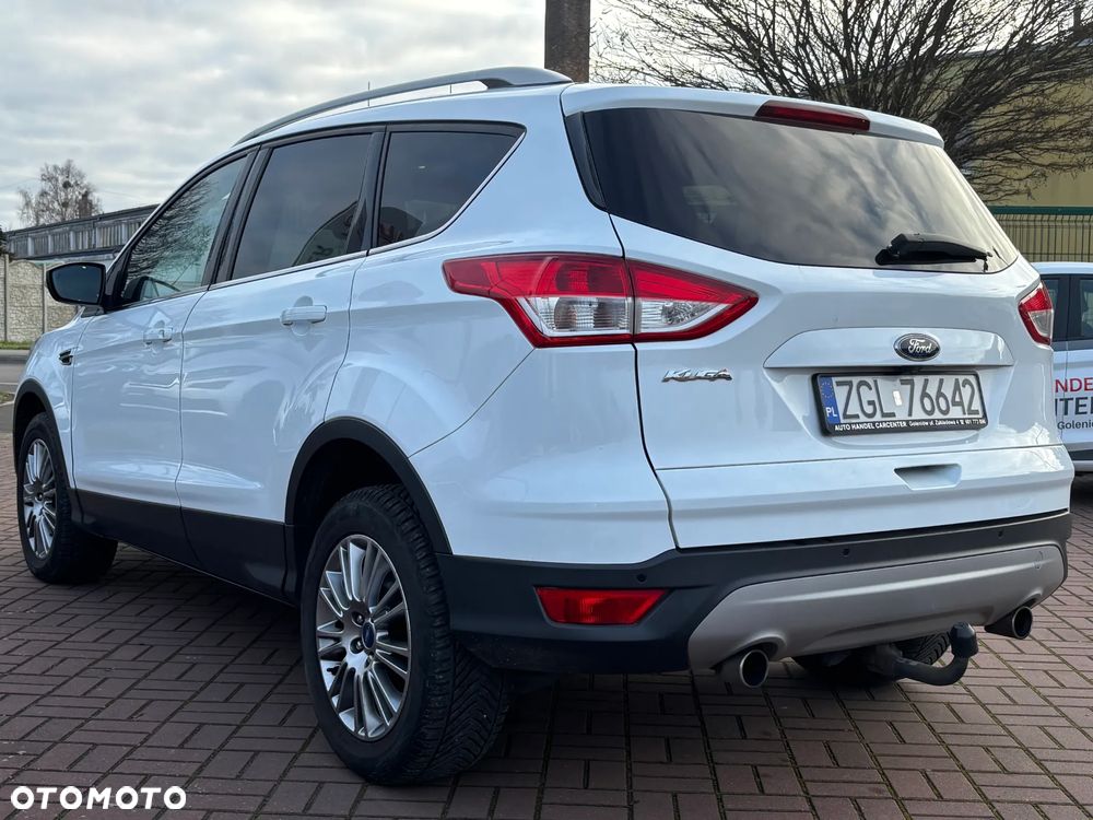 Ford Kuga 2.0 TDCi 4x4 Titanium - 4