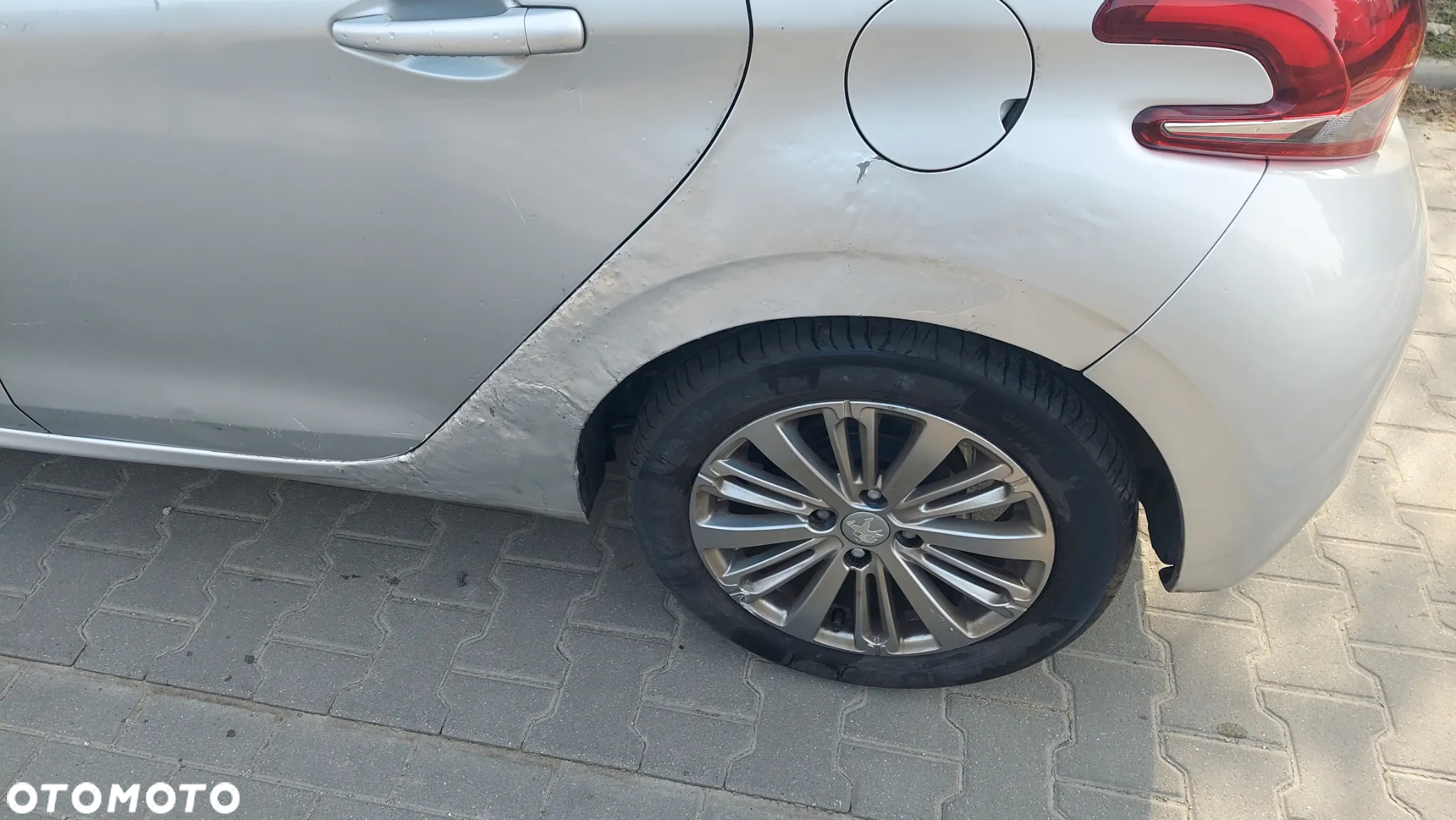 Peugeot 208 PureTech 82 Start & Stop Tech Edition - 6
