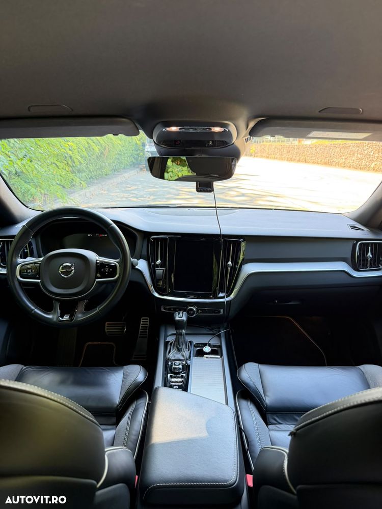 Volvo S60 T5 R-Design - 19
