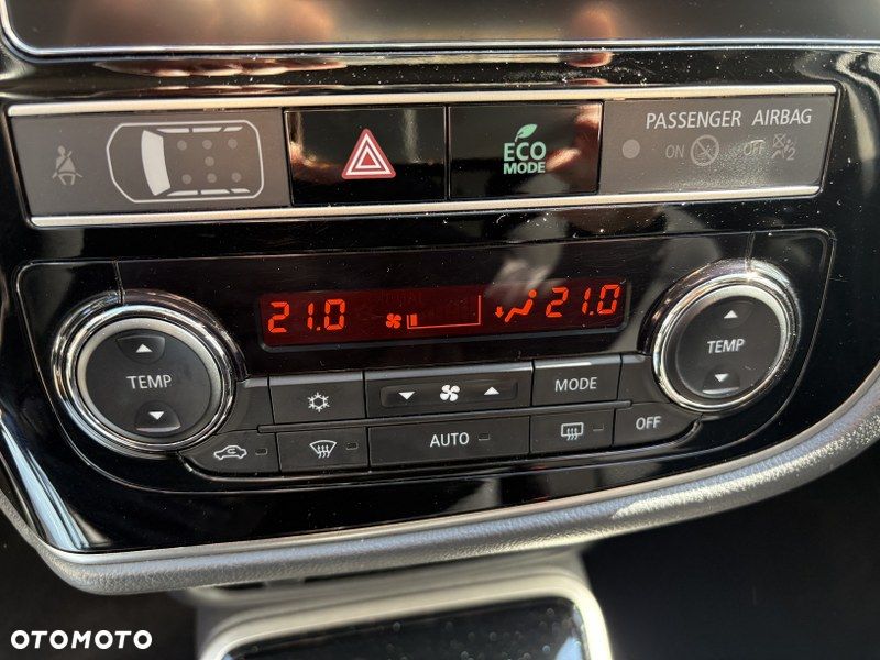 Mitsubishi Outlander 2.0 Intense + SDA 4WD CVT - 11