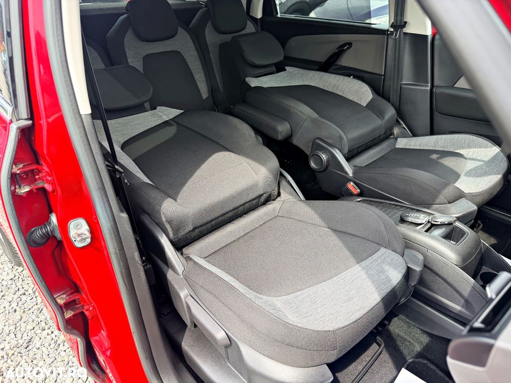 Citroën C4 Picasso PureTech 130 Stop&Start EAT6 SHINE - 28