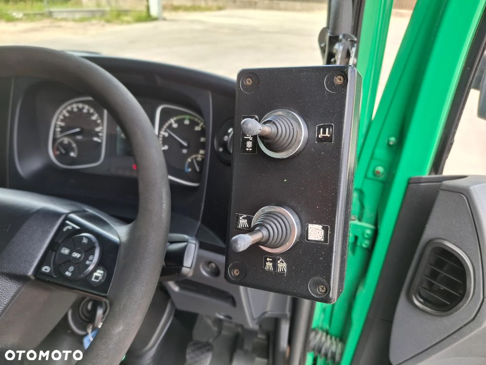 Mercedes-Benz Atego 1523 Zamiatarka Schmidt SK600 Karcher Euro 6 PM10 Listwa Wysokiego Ciśnienia 2 Silniki Szczotki L/R Rura Do Liści 2016r - 34