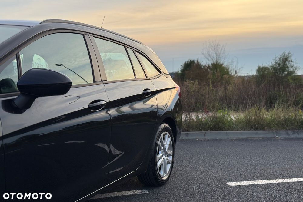 Opel Astra V 1.2 T Edition S&S - 14