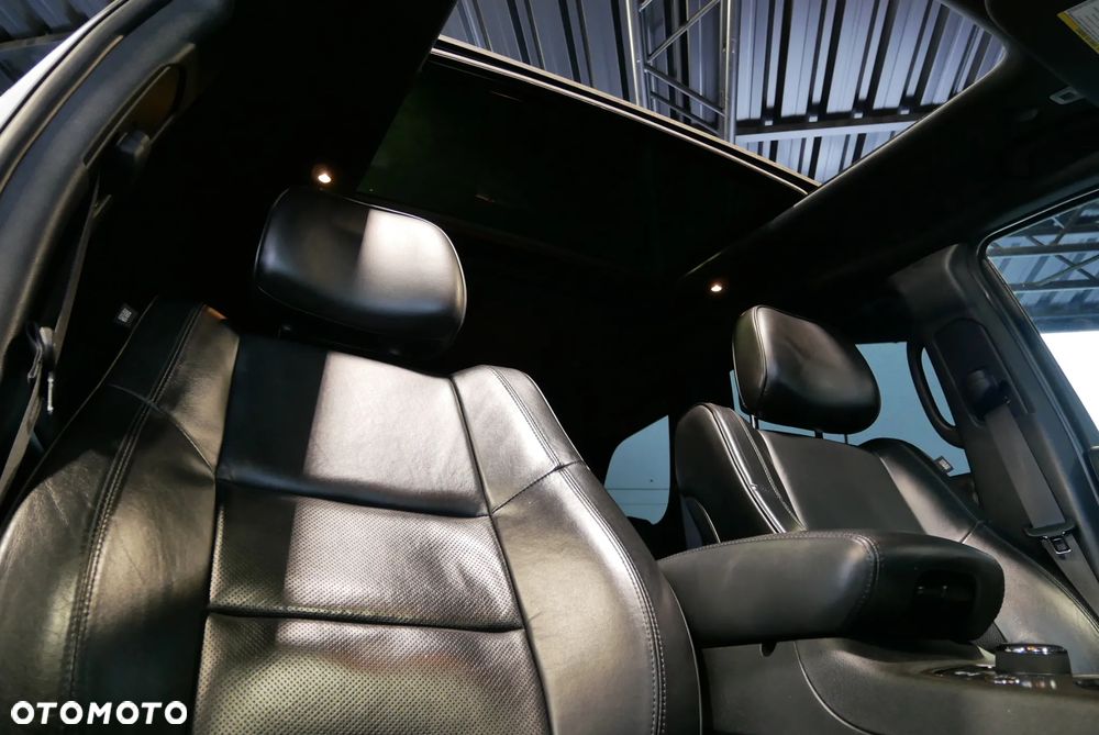 Jeep Grand Cherokee - 30