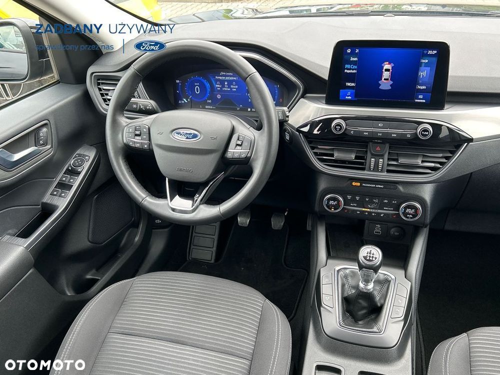 Ford Kuga - 17