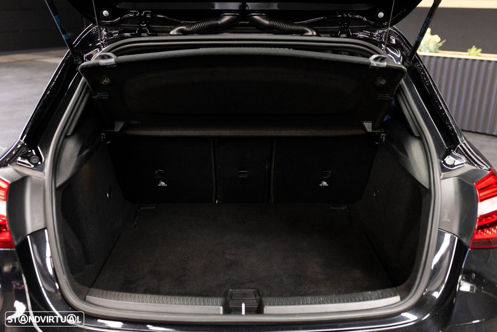 Mercedes-Benz A 180 d Progressive Aut. - 11