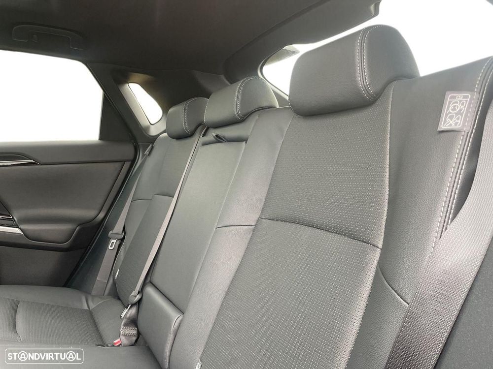 Toyota bZ4X 71,4 kWh Lounge - 14