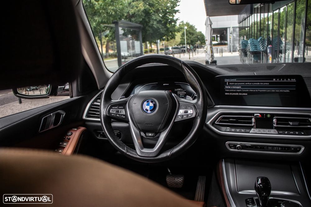 BMW X5 xDrive45e - 31