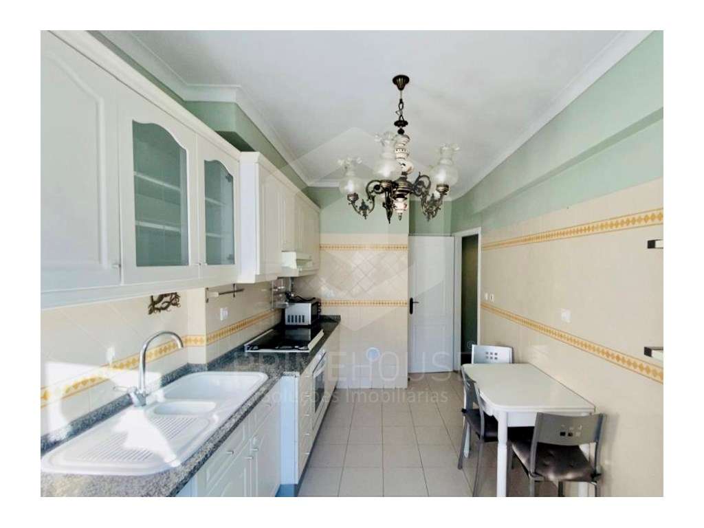 Apartamento T2 com Suite em Santa Marta do Pinhal - Grande imagem: 5/31