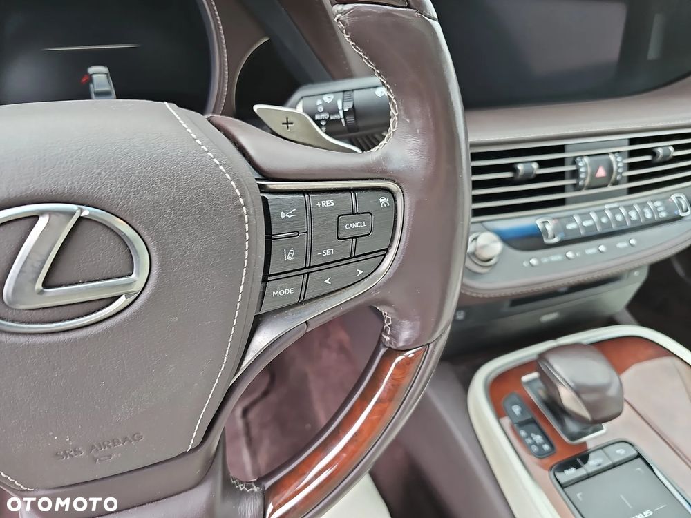 Lexus LS 500 Omotenashi AWD - 18
