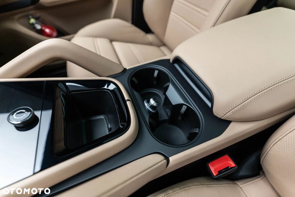 Porsche Cayenne E-Hybrid PHEV Black Edition - 25