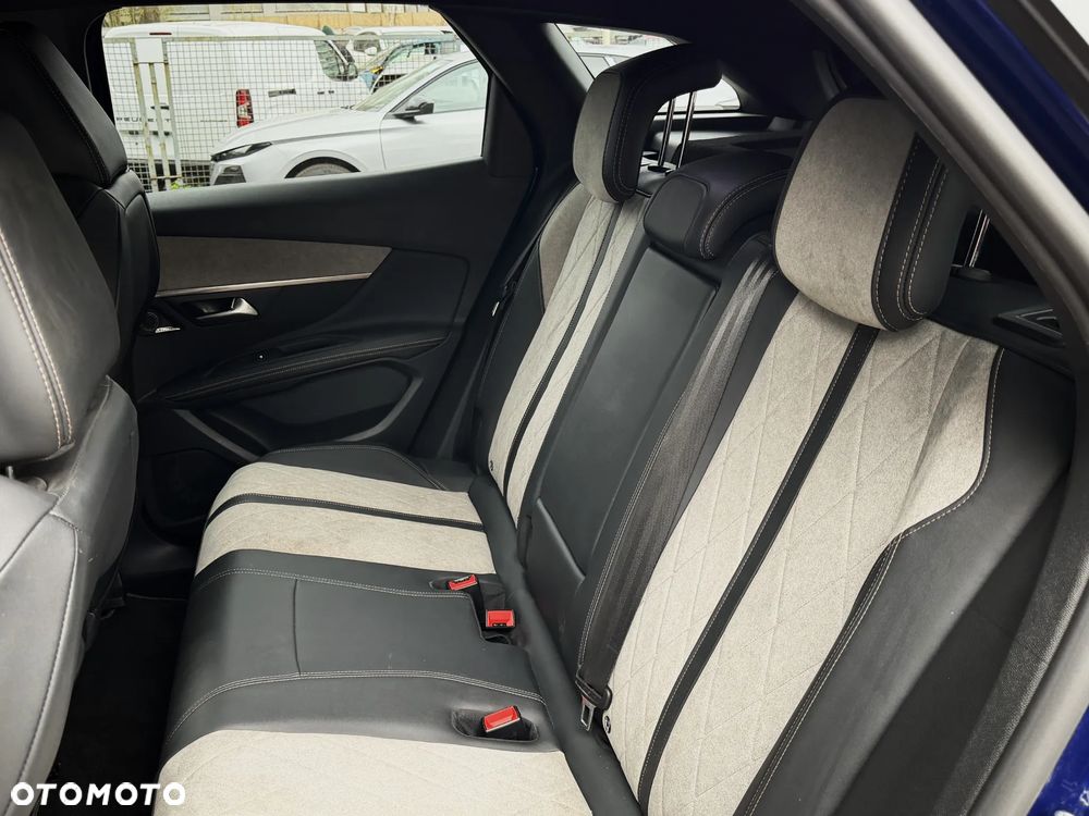 Peugeot 3008 1.6 PureTech Hybrid4 PHEV GT Pack S&S EAT8 - 17