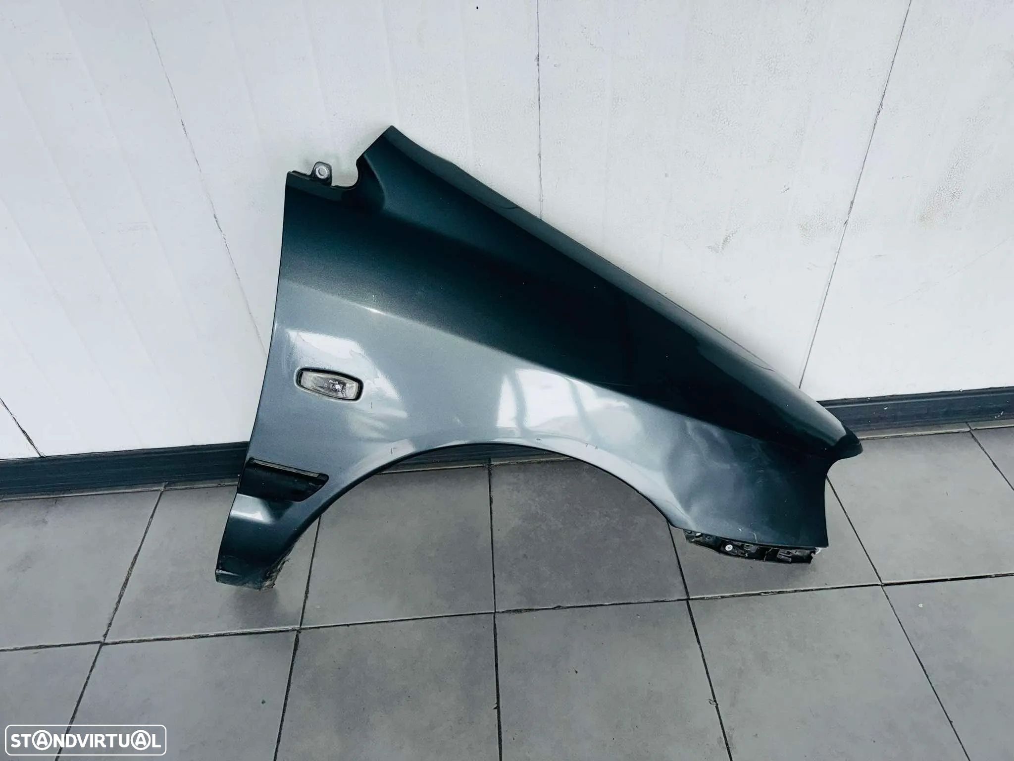 Guarda Lamas Direito Mitsubishi Space Star - 2003 / 2006 - 1