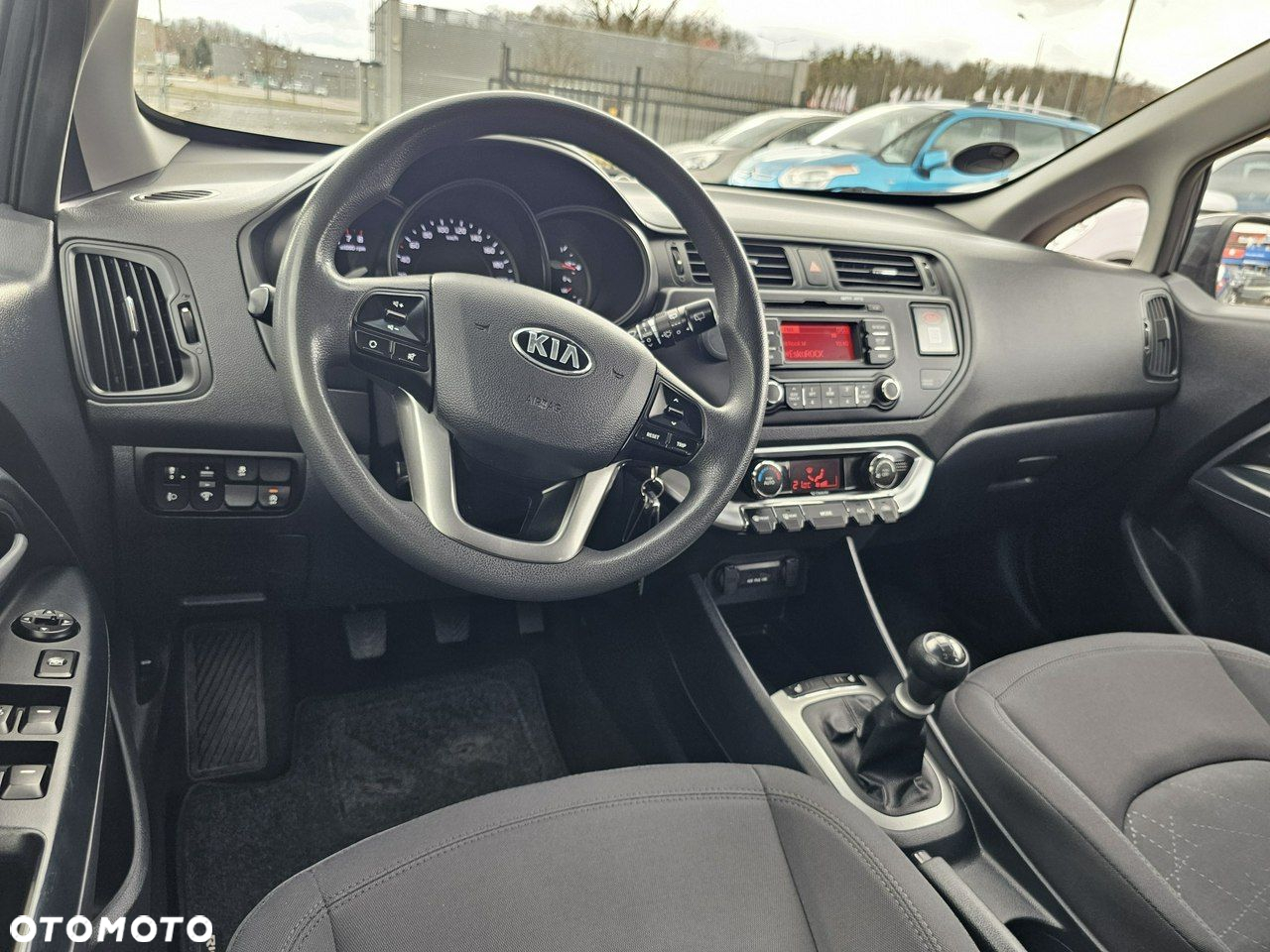 Kia Rio - 21