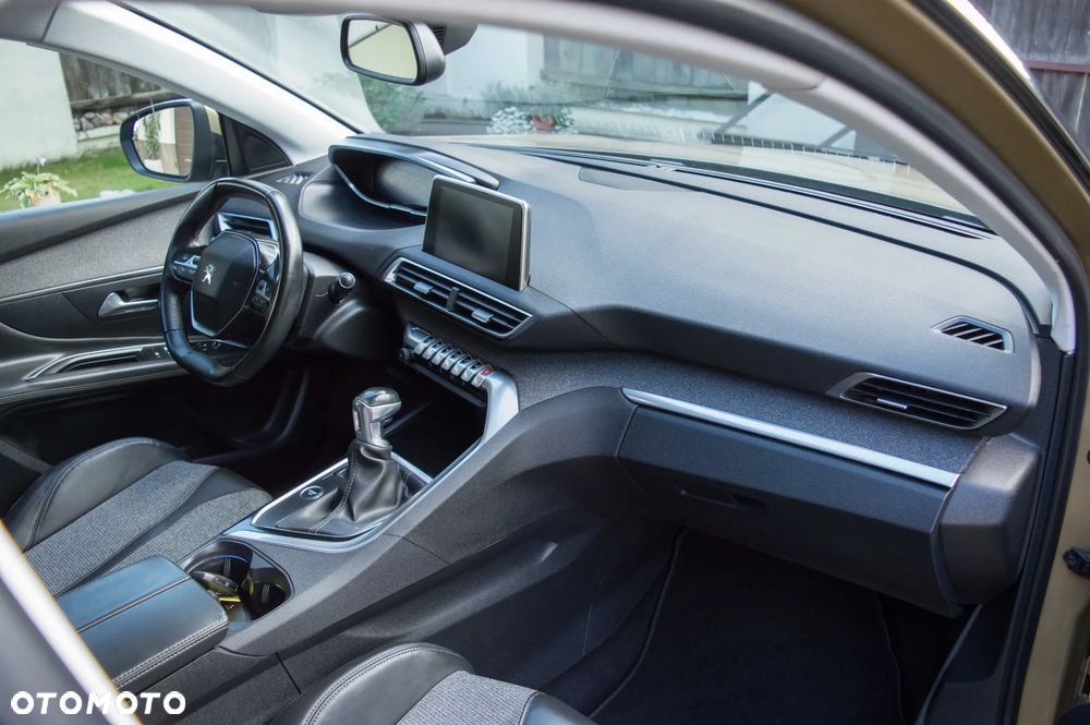 Peugeot 3008 2.0 HDi Allure - 25