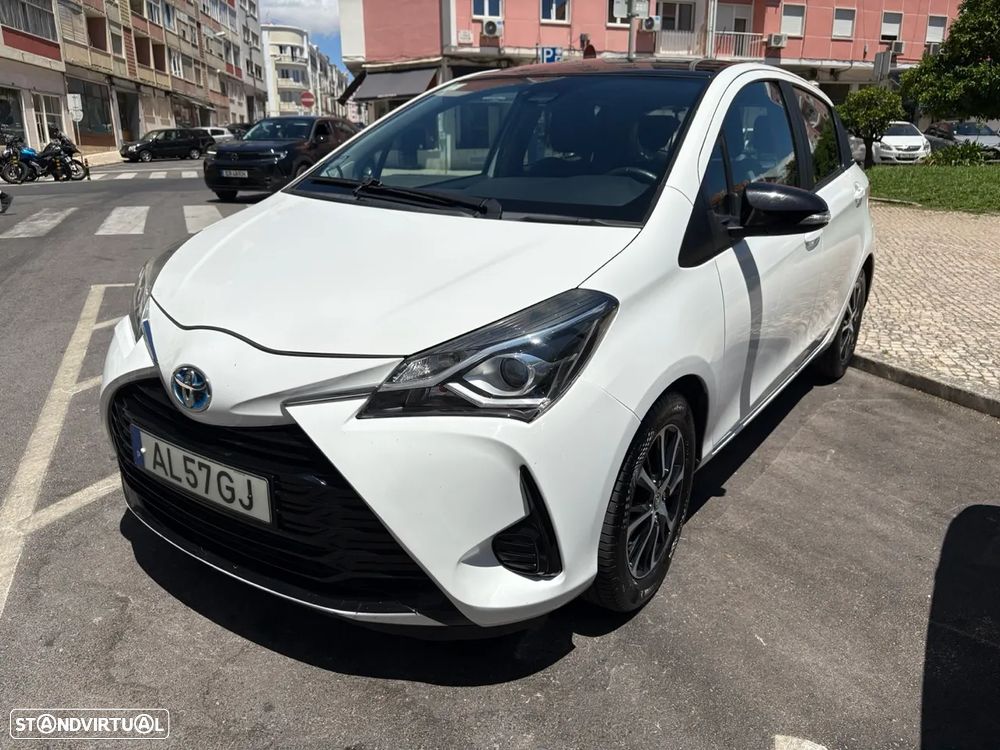Toyota Yaris 1.5 HSD Comfort+Navi - 25