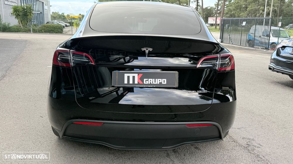 Tesla Model Y Performance Dual Motor AWD - 6