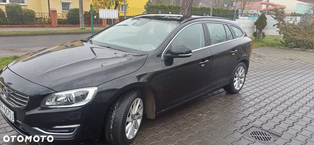 Volvo V60 D4 Summum - 29