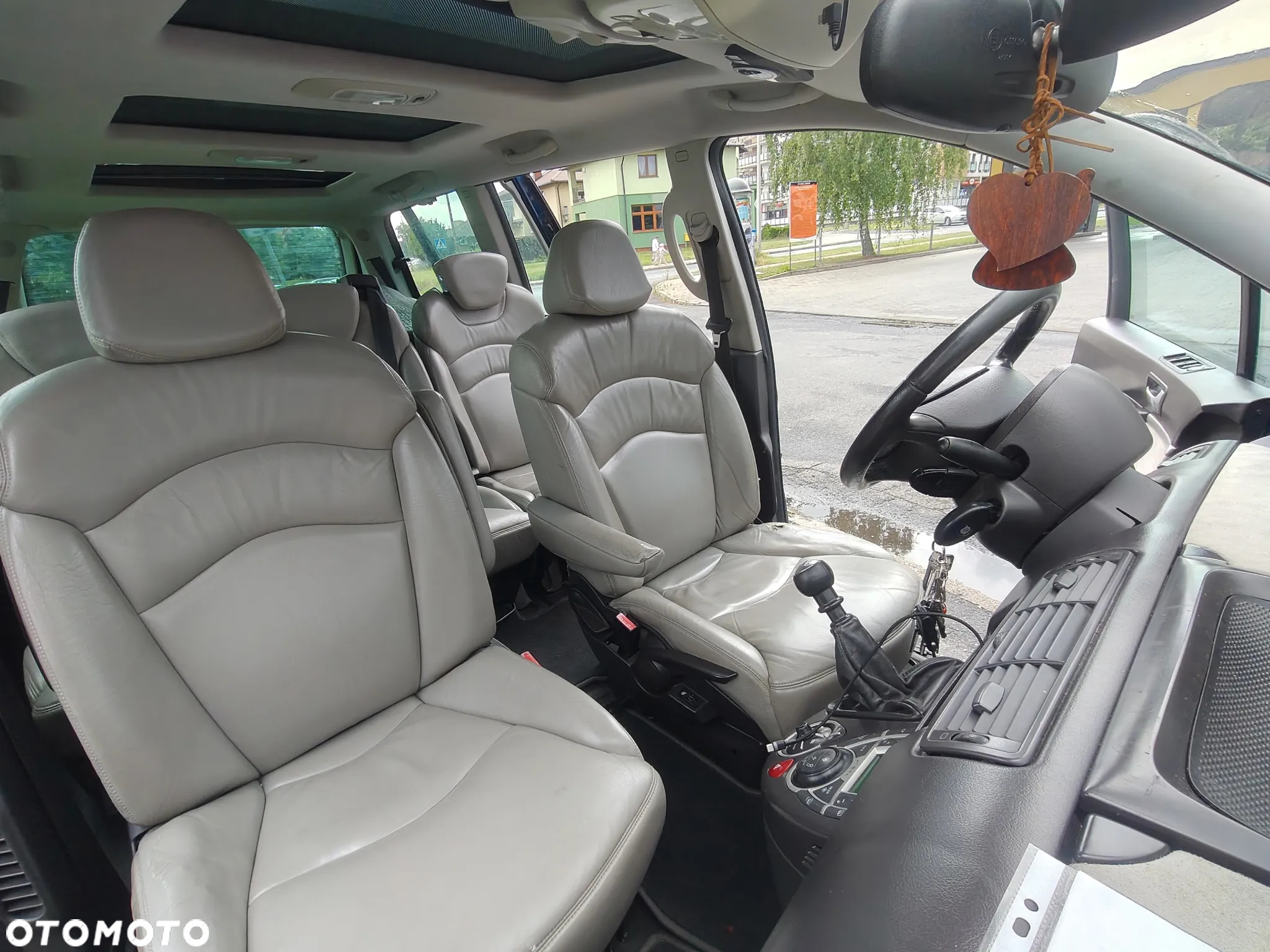 Peugeot 807 2.0 SR - 10