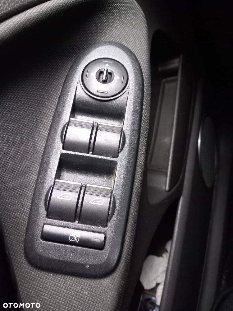 Ford Kuga 2.0 TDCi 4WD Titanium - 12