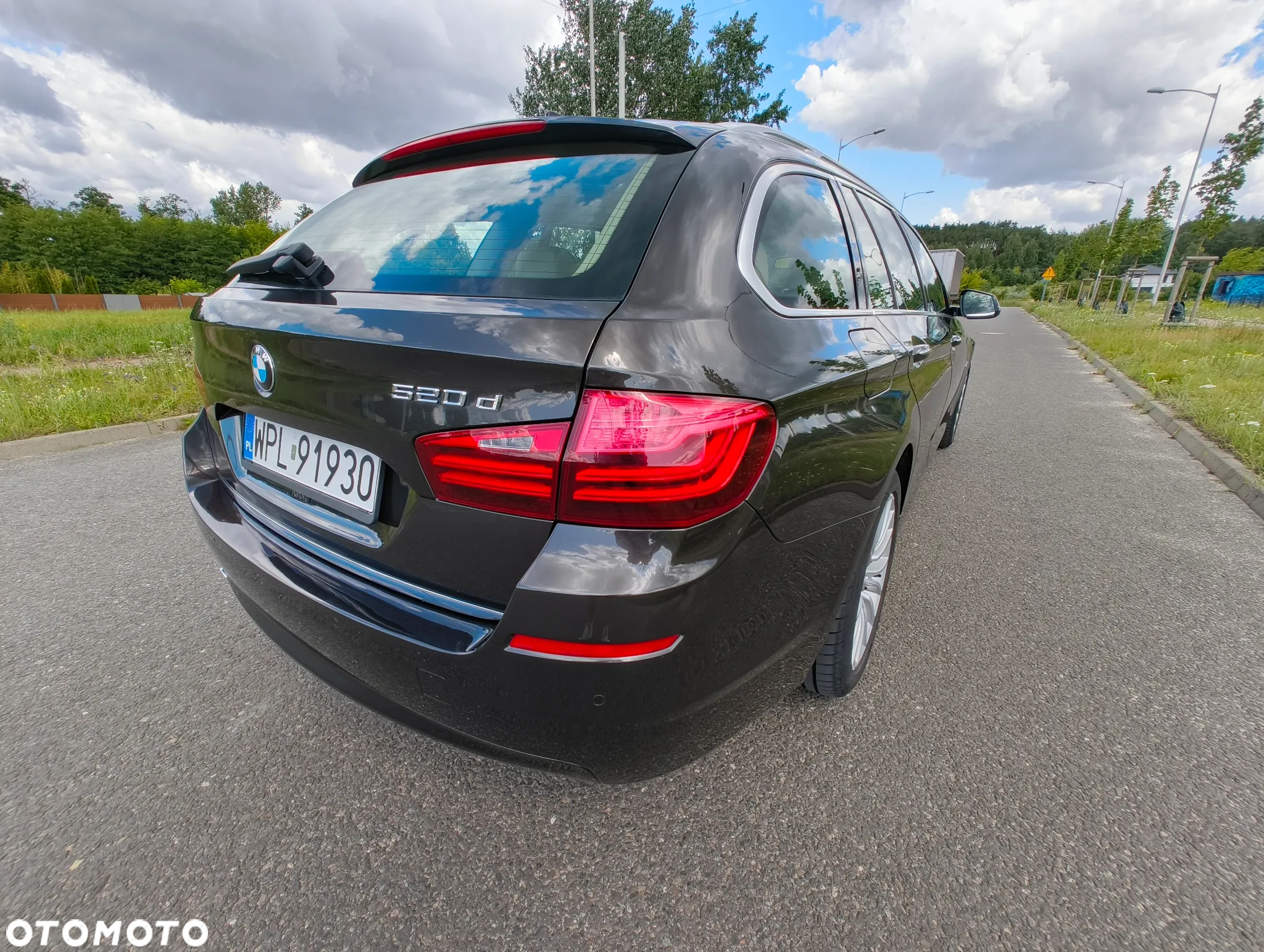 BMW Seria 5 520d Touring Luxury Line - 13