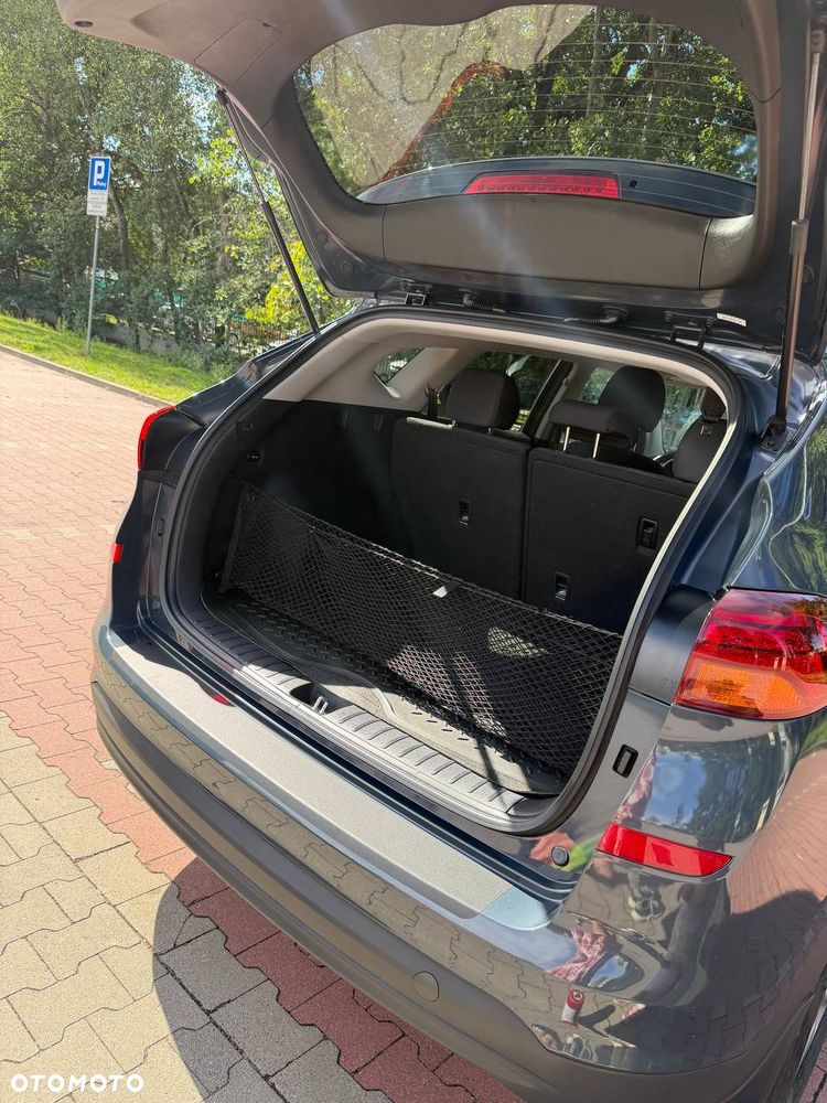 Hyundai Tucson - 8