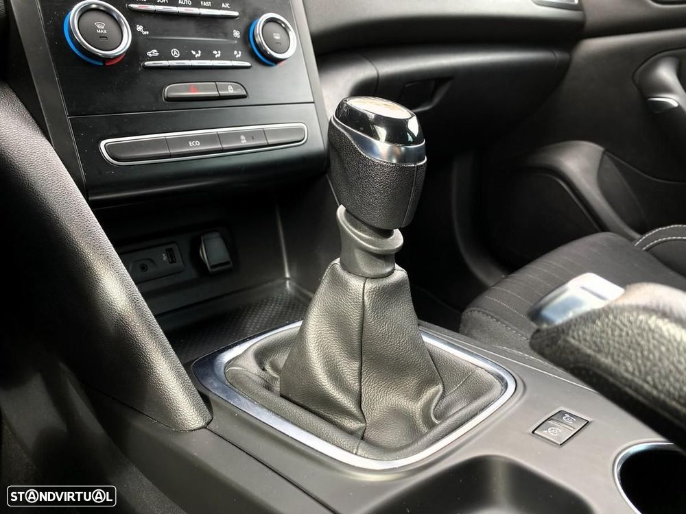 Renault Mégane Sport Tourer 1.5 Blue dCi Limited - 22