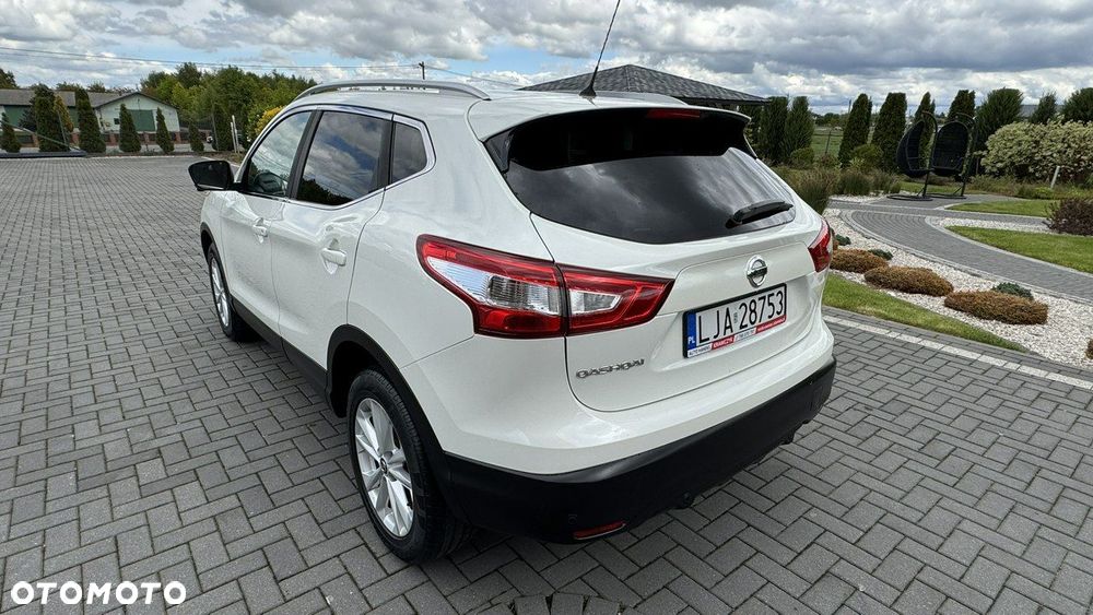 Nissan Qashqai 1.5 dCi TEKNA - 12