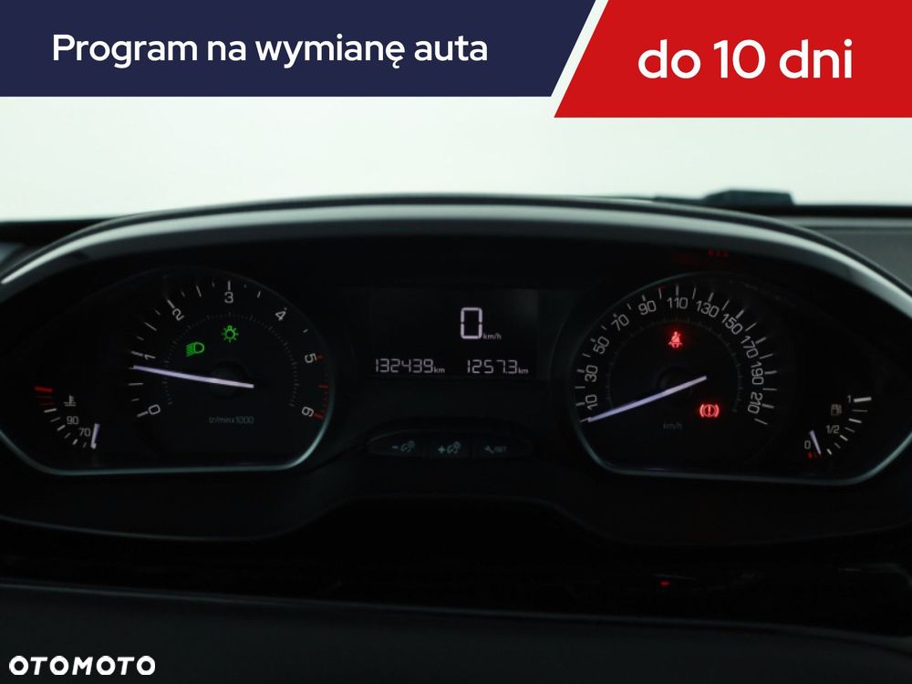 Peugeot 208 - 10