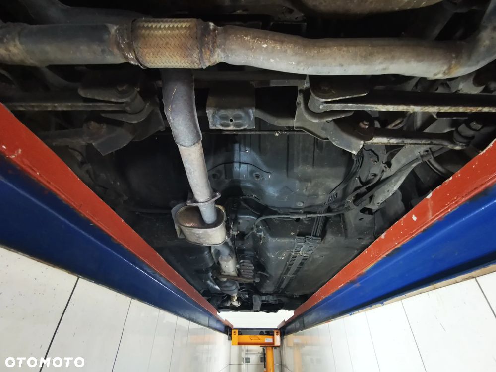 Mitsubishi 3000GT - 14