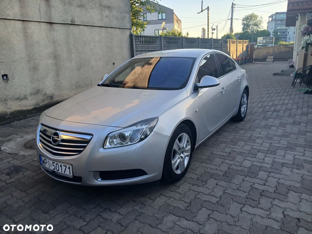 Opel Insignia - 1