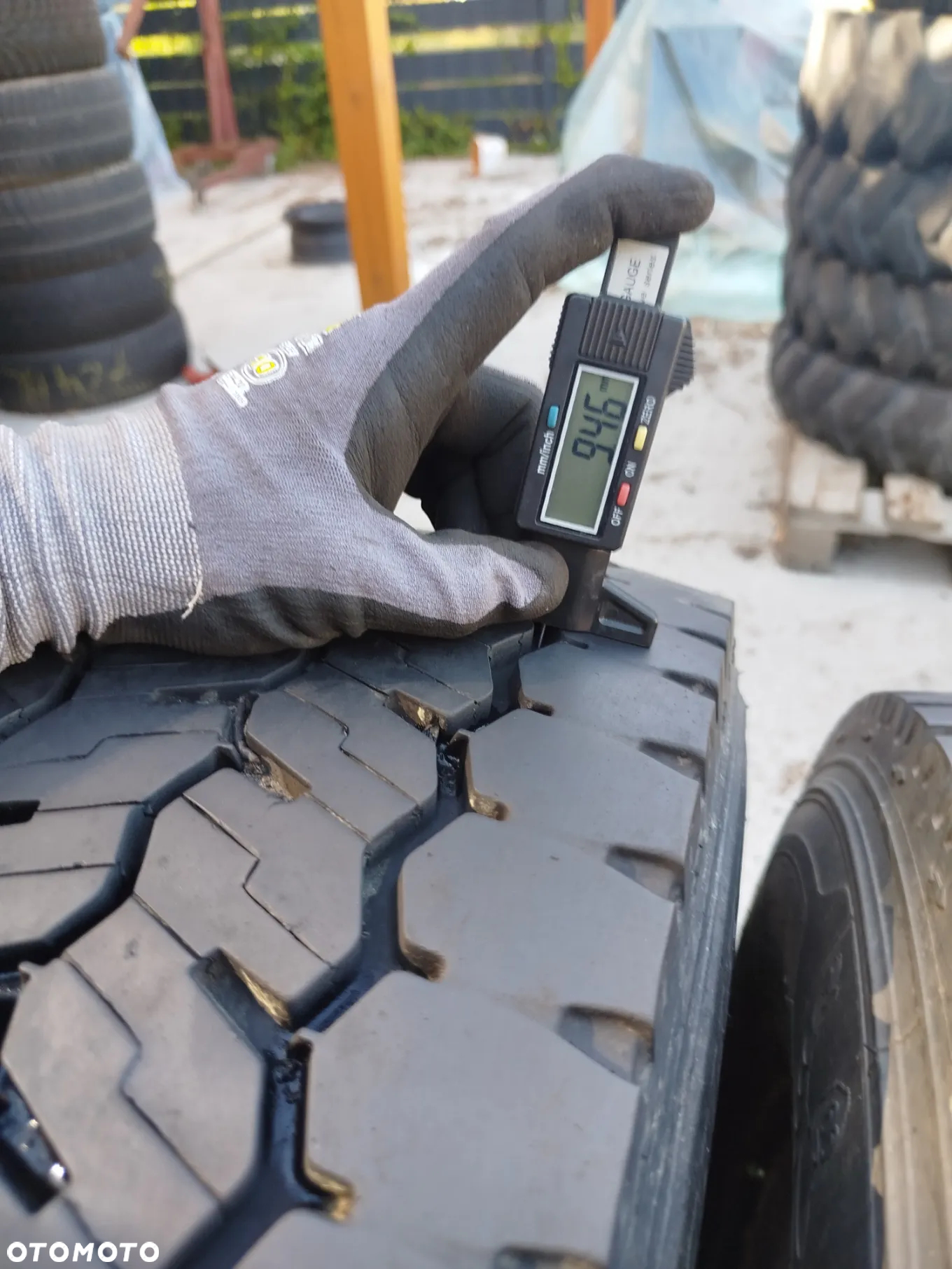 285/70R19.5 146L Michelin X Multi D 4x85% bieżnika - 9
