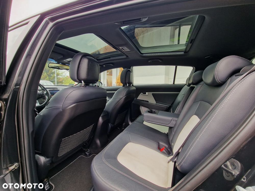 Kia Sportage 2.0 CRDI 184 AWD Platinum Edition - 27