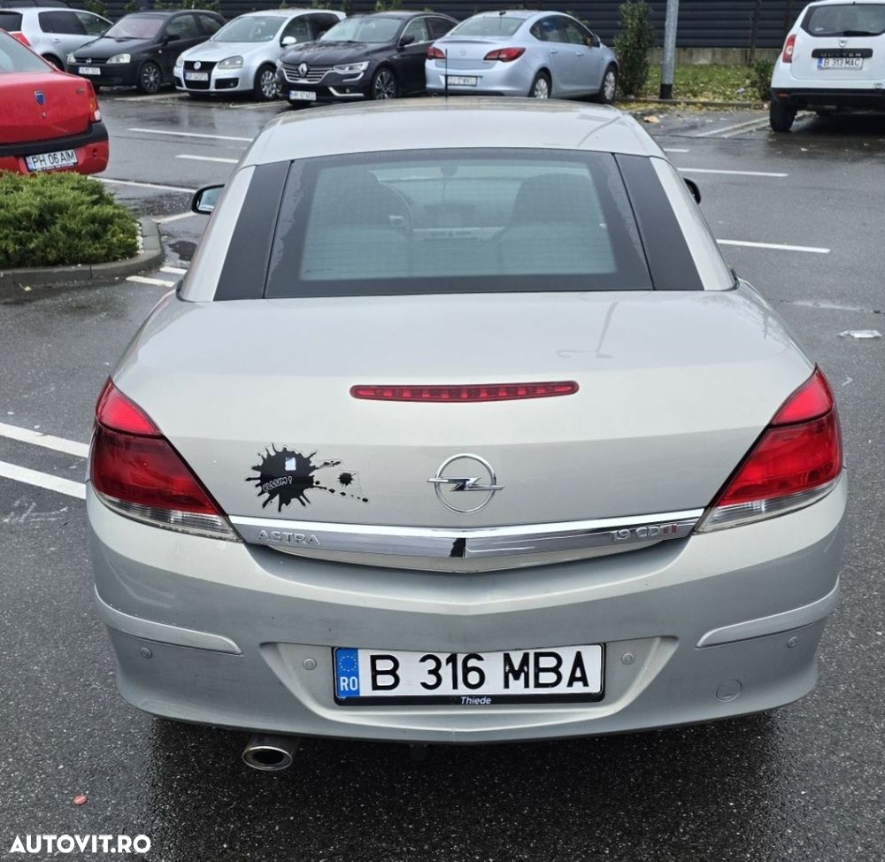 Opel Astra 1.9 CDTI Cosmo - 4