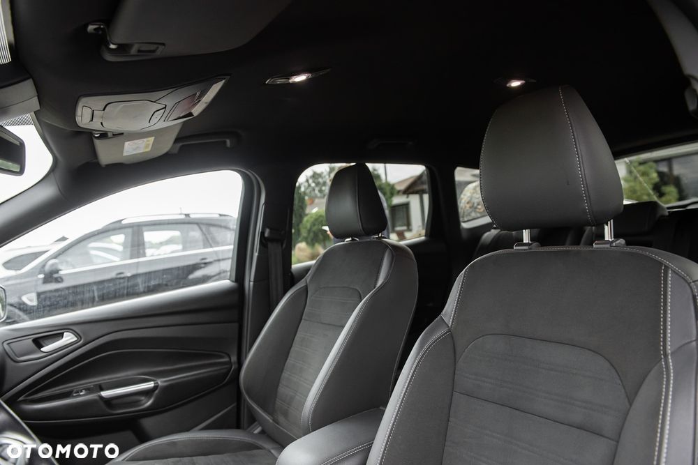 Ford Kuga 2.0 TDCi 4x4 ST-Line - 17