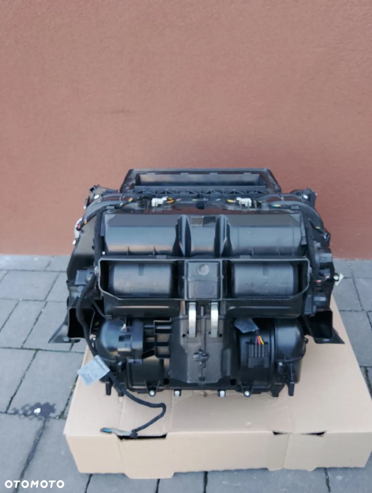 Nagrzewnica dmuchawa BMW Serie 5 E60 E61nawiew E63 E64 - 3