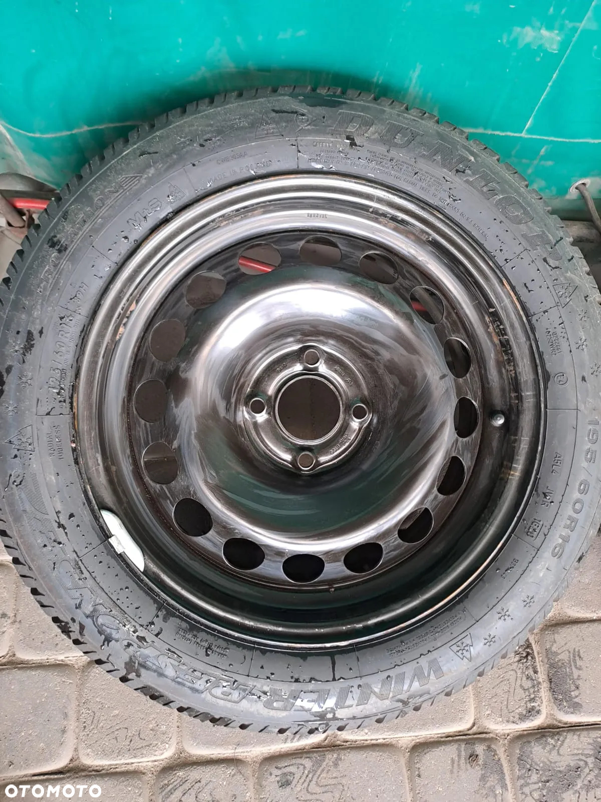 Koła zimowe Peugeot 2008 - 195/60R16 8-9mm DUNLOP - 2