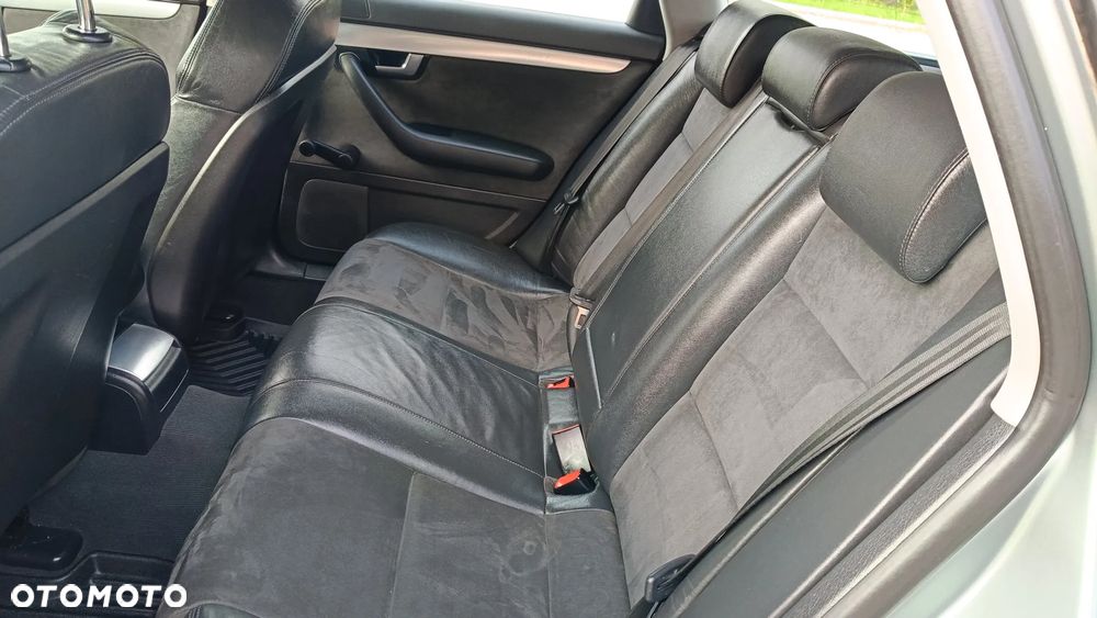 Audi A4 Avant 1.8T Quattro - 24
