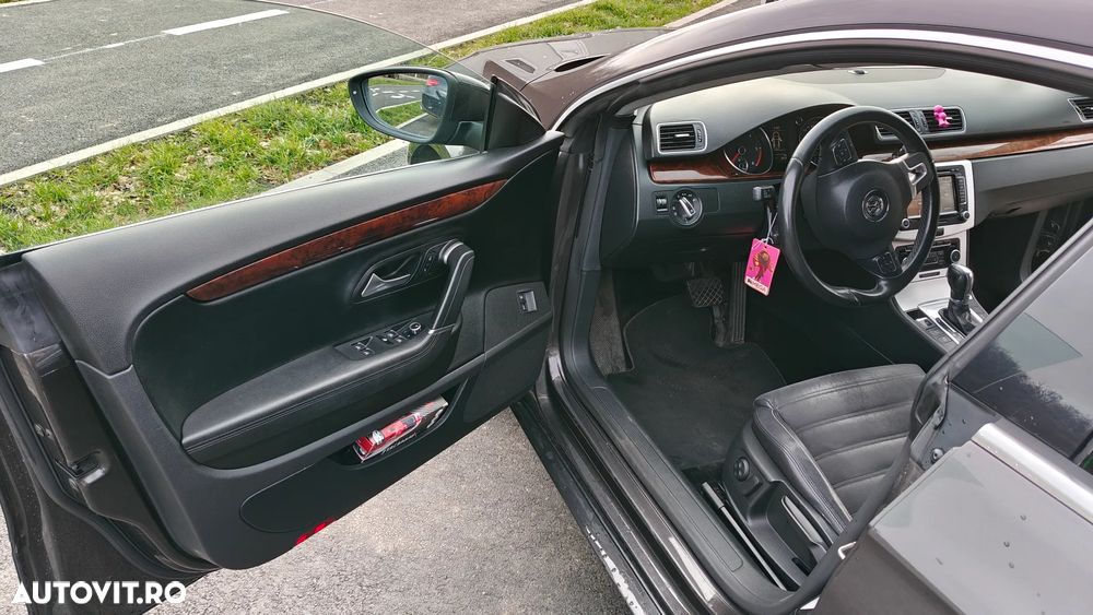 Volkswagen Passat Variant 2.0 TDI Blue TDI DSG Comfortline - 7