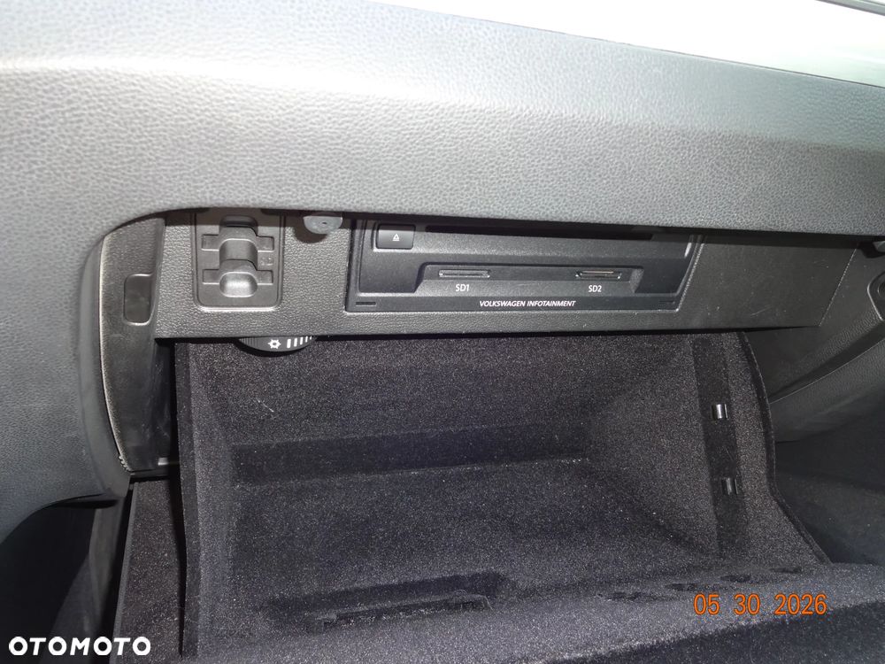 Volkswagen Passat 1.4 TSI BMT Trendline - 7