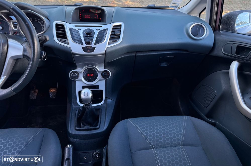 Ford Fiesta 1.4 TDCi Titanium - 19